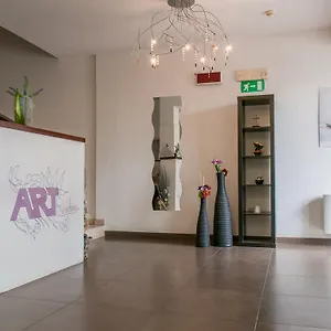 Apartmanhotel Art ***