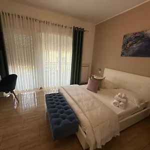 Juna's Pensión