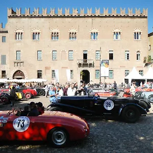 Pensionat Palazzo Castiglioni Luxury And 