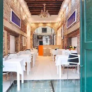 Hotell Al Mascaron Ridente ***